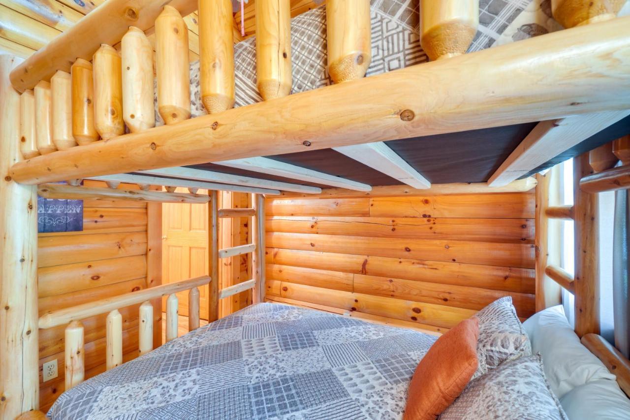 Lovely Gatlinburg Cabin With Private Hot Tub! Екстериор снимка
