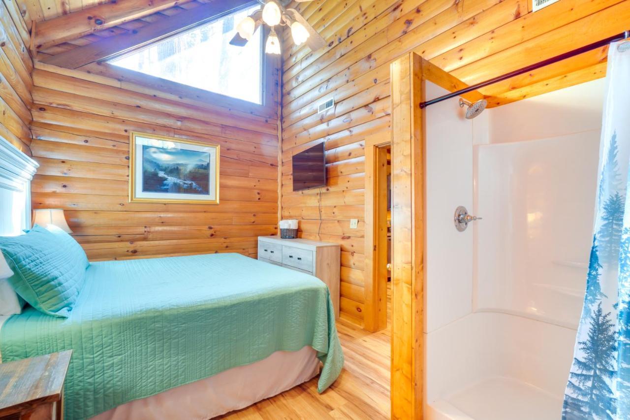 Lovely Gatlinburg Cabin With Private Hot Tub! Екстериор снимка