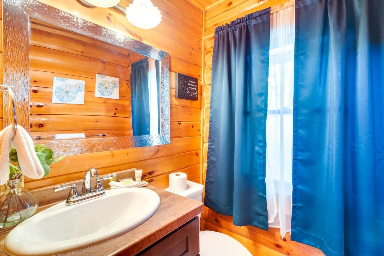 Lovely Gatlinburg Cabin With Private Hot Tub! Екстериор снимка